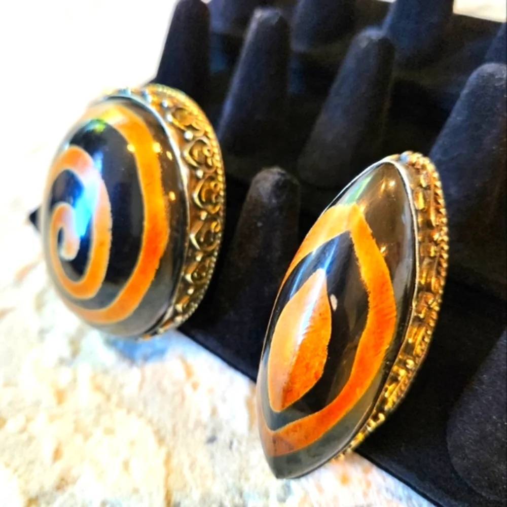 ✨️ Black and Brown Adjustable Modern Ring. Only one available ✨️ - Picture 14 of 17